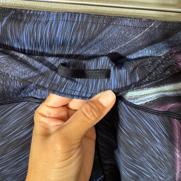 Lululemon Electrobeam speed wunder tight Nulux Leggings. Size 10. Inseam 26” - Picture 4 of 7